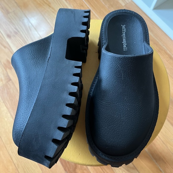 Jeffery Campbell slip on platform clogs - Picture 2 of 8